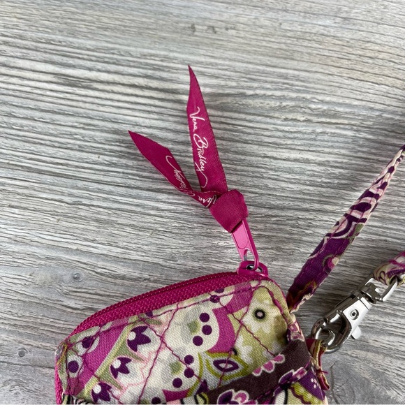 Vera Bradley Retired Very Berry Paisley Wristlet ID Wallet - Picture 6 of 16